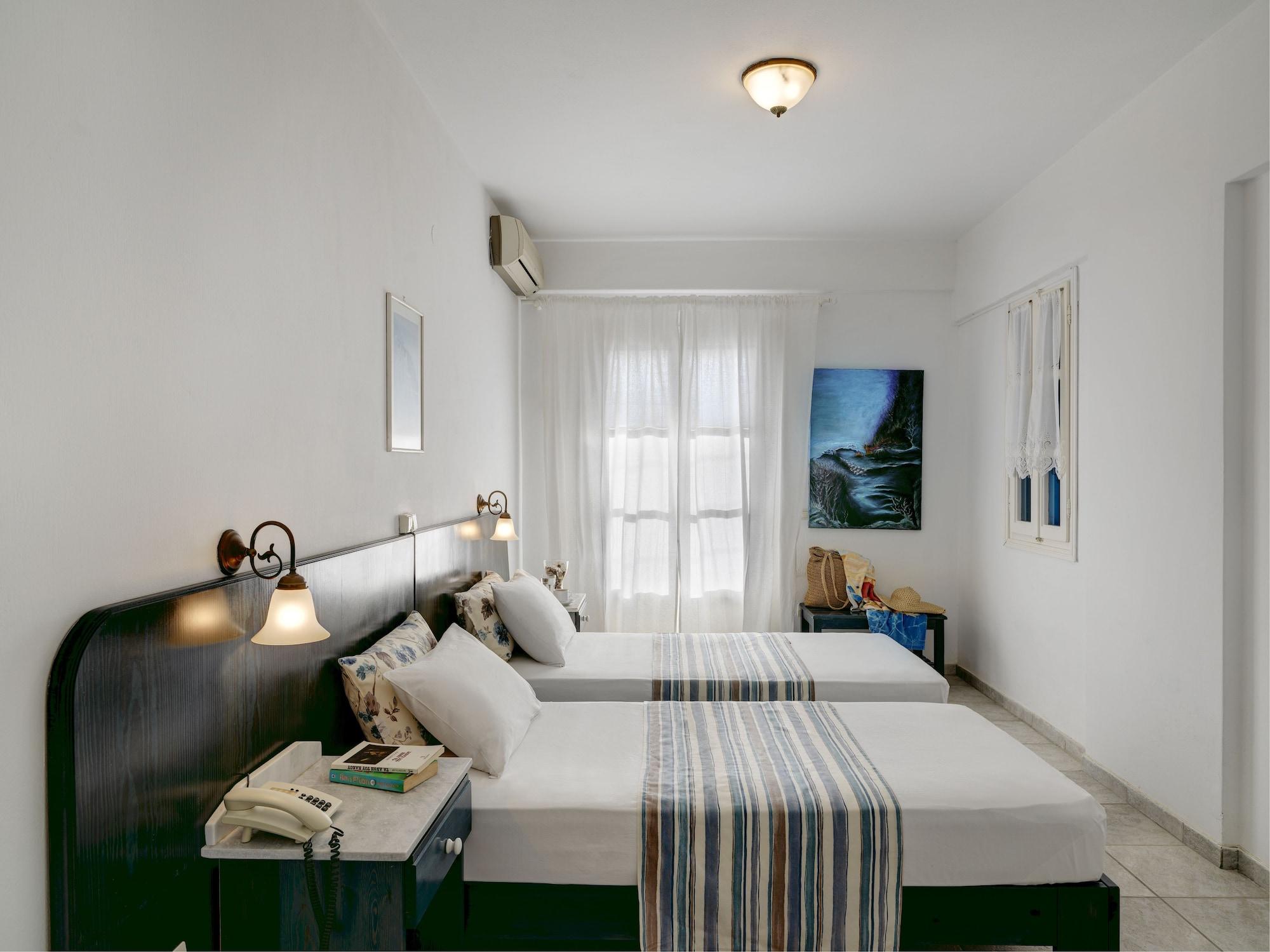 Aloni Hotel & Suites Писо Ливади Екстериор снимка