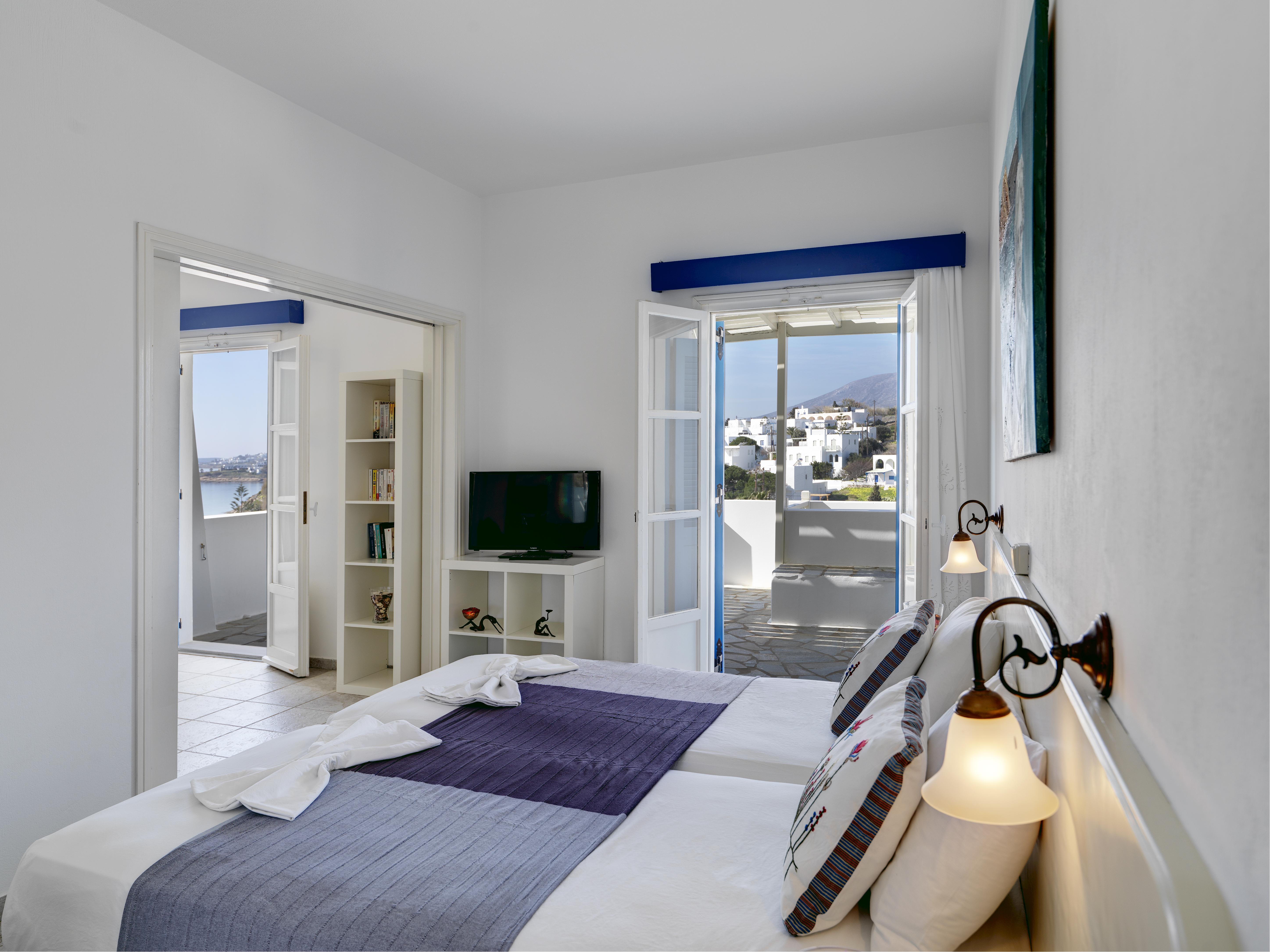 Aloni Hotel & Suites Писо Ливади Екстериор снимка