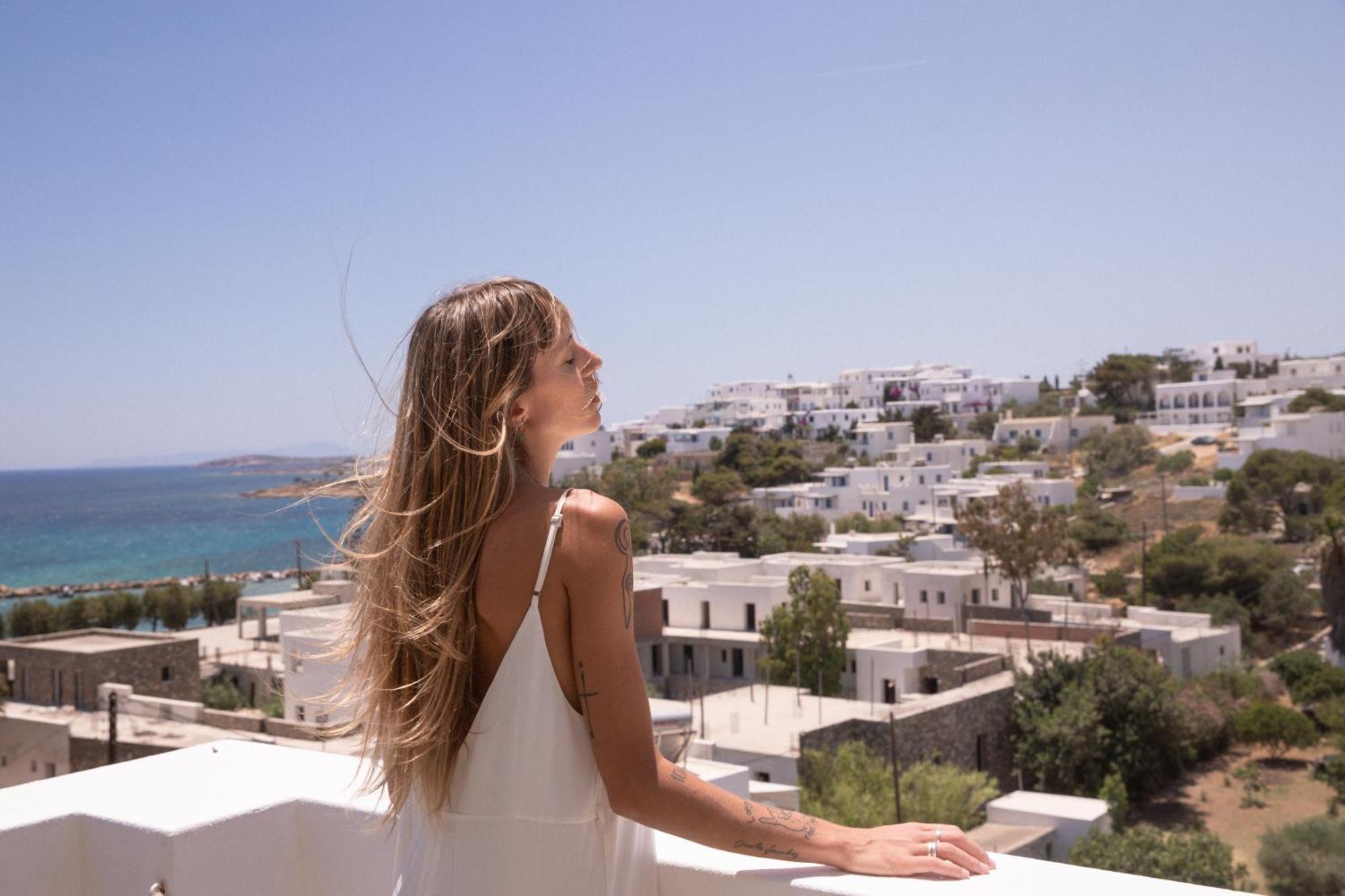 Aloni Hotel & Suites Писо Ливади Екстериор снимка