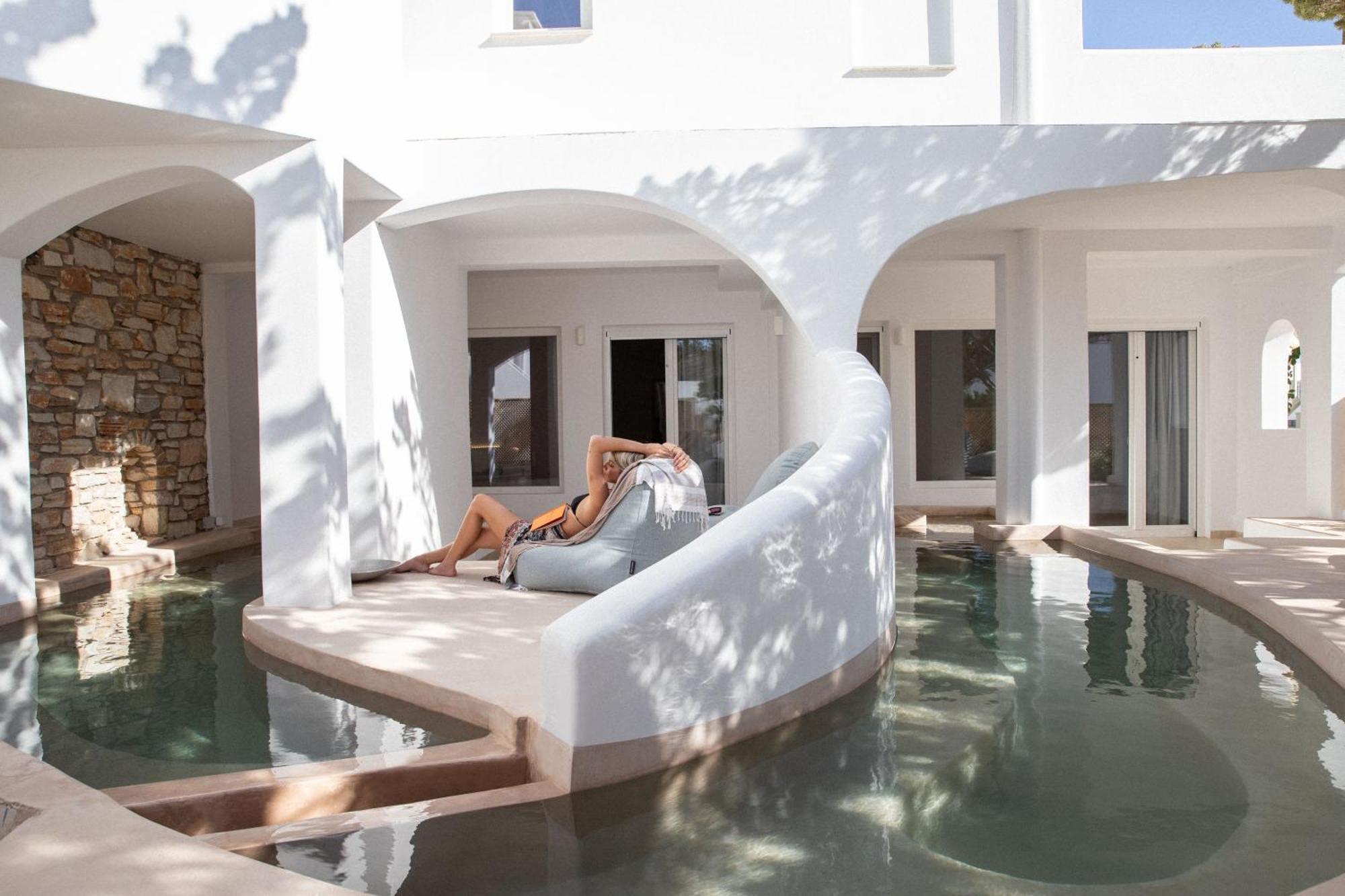 Aloni Hotel & Suites Писо Ливади Екстериор снимка